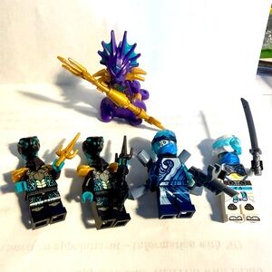 Lego FIGURINES Underwater Ninjago Set Figurines